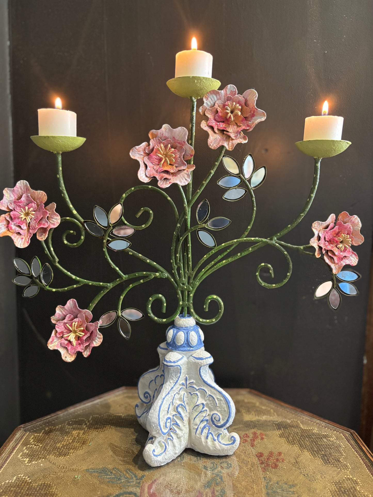 Flowered mirror candelabra