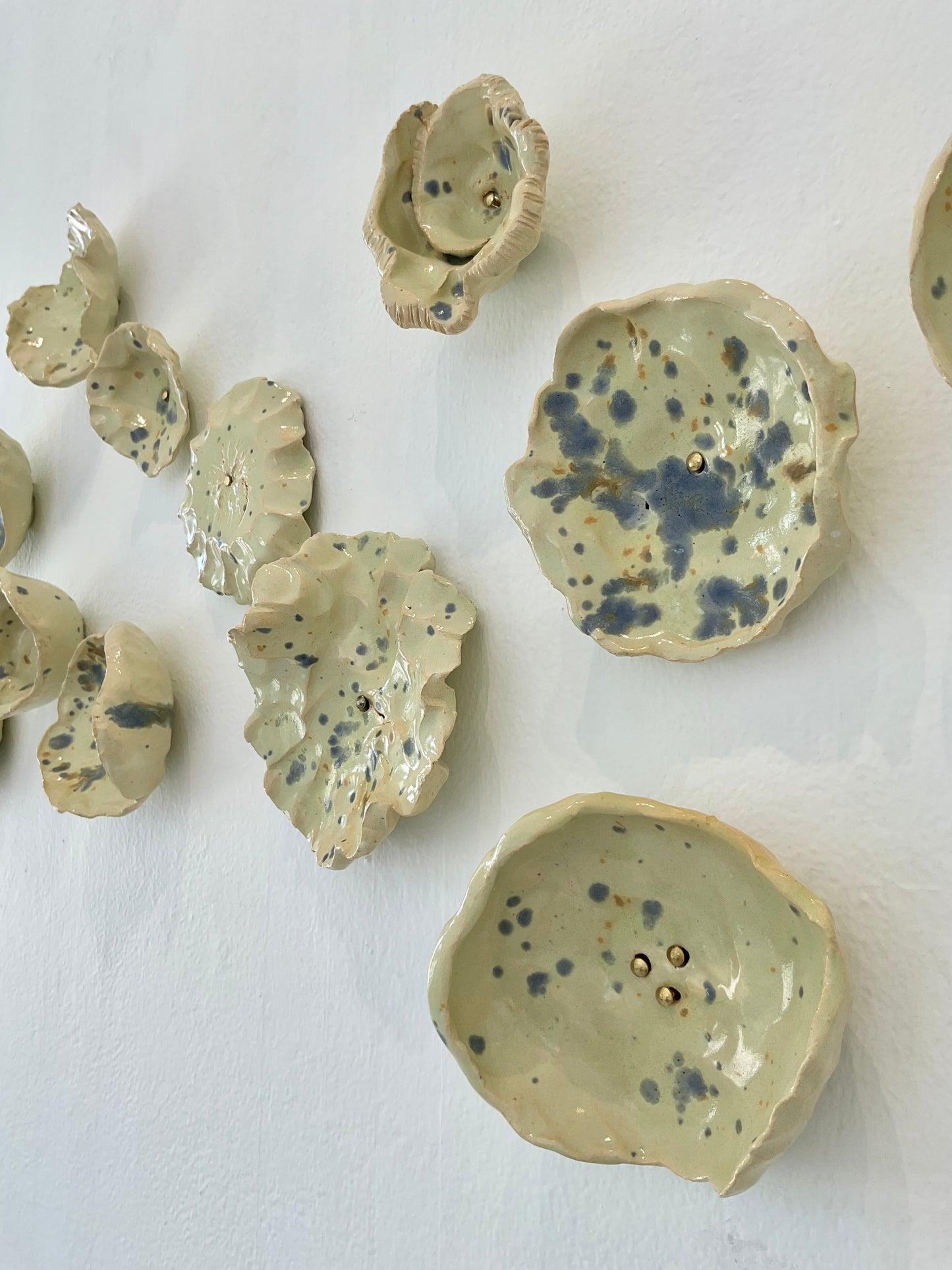 Speckled ceramic Wall Flowers